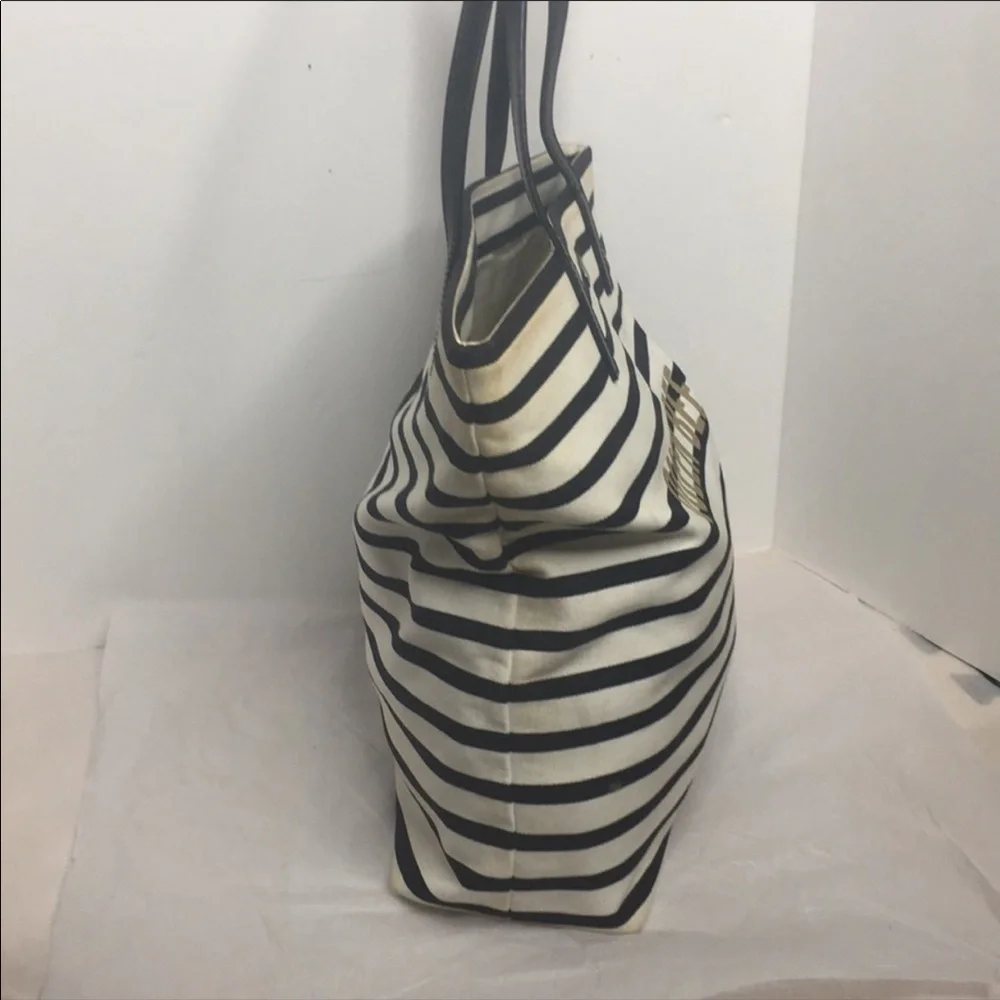 Kate Spade New York DOWN THE RABBIT HOLE QUEEN BEE